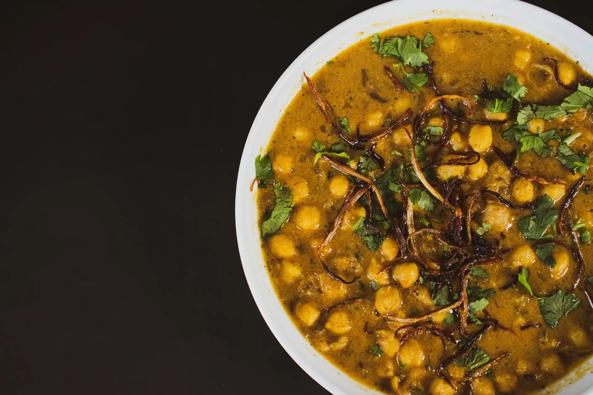 Complete Guide to Indian Curries: Types and Flavors